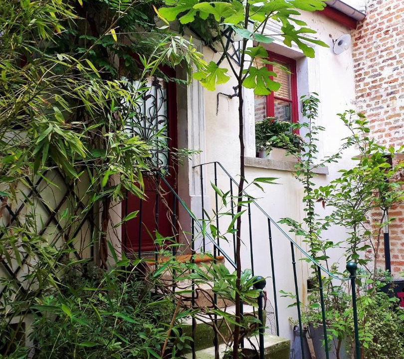 Photo of Others in Charonne