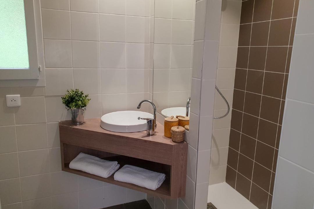 Photo of Bathroom in Figeac