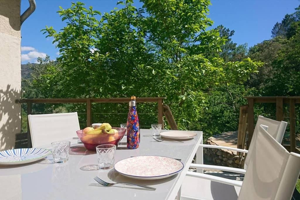 Photo of Patio Balcony in Saint-Fortunat-sur-Eyrieux