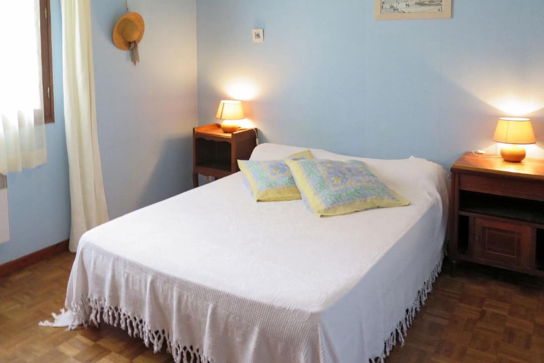 Photo of Others in Uza