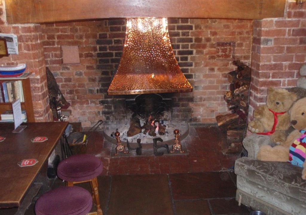 Photo of Others in Alfold