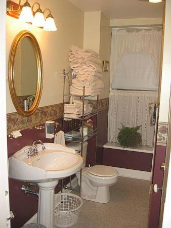 Photo of Bathroom in Troy