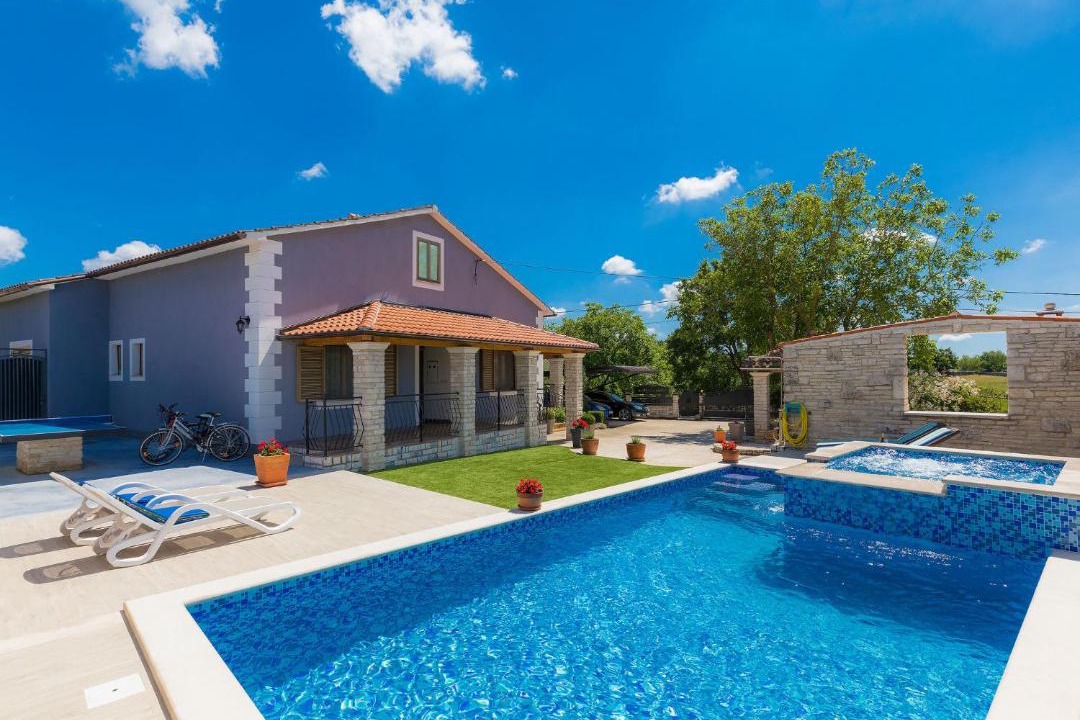 Photo of Outdoor in Marici