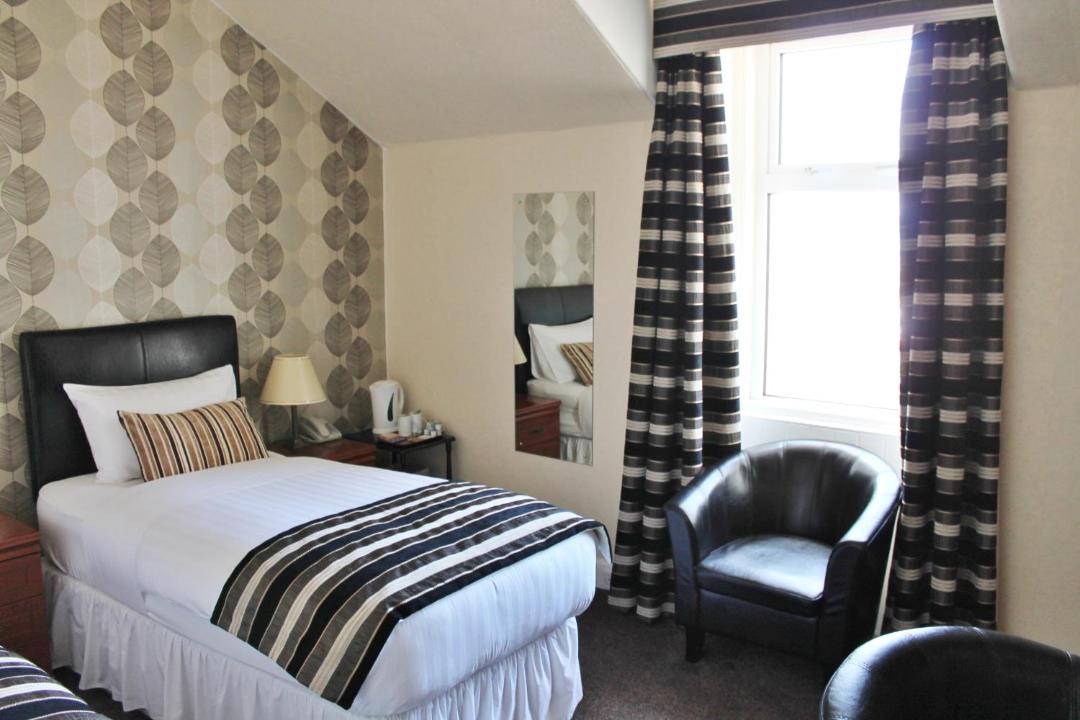 Photo of Others in Kirkwall