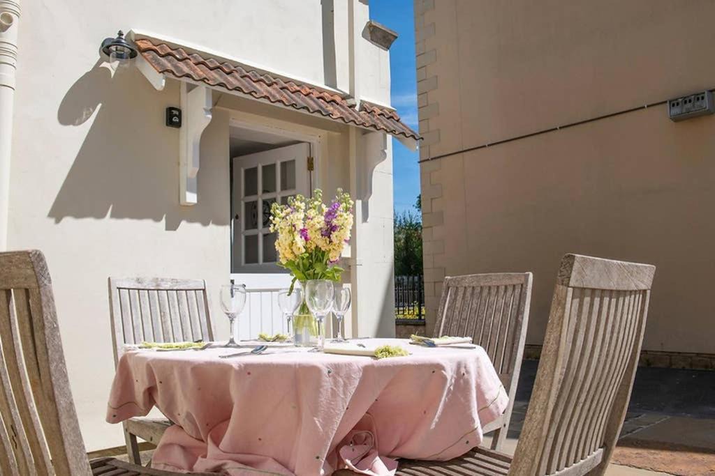 Photo of Others in Calne