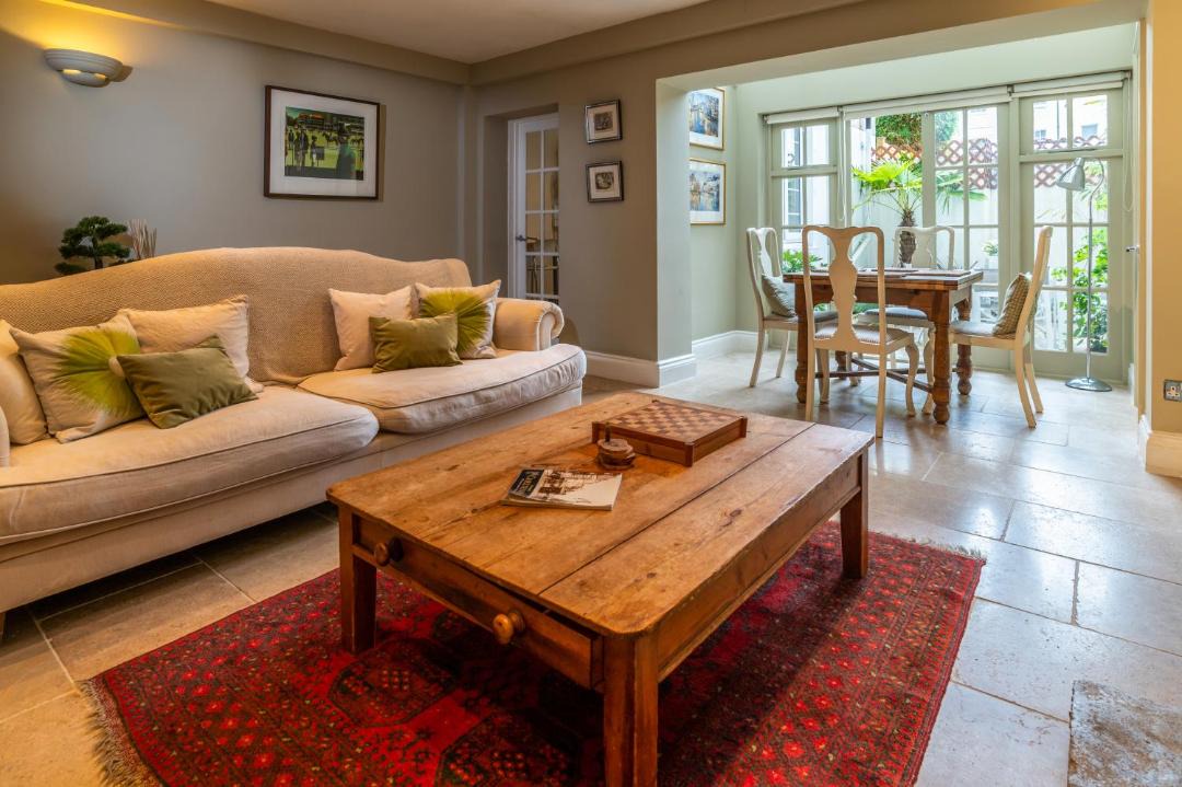 Photo of Livingroom in Cheltenham