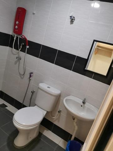 Photo of Bathroom in Kampong Pulau Kandis