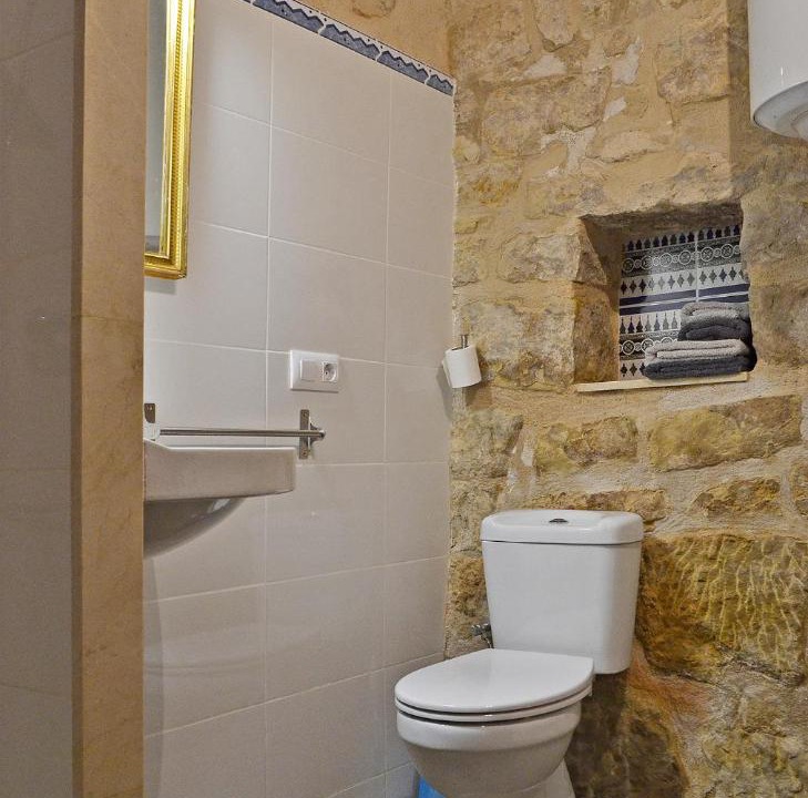 Photo of Bathroom in Calaceite