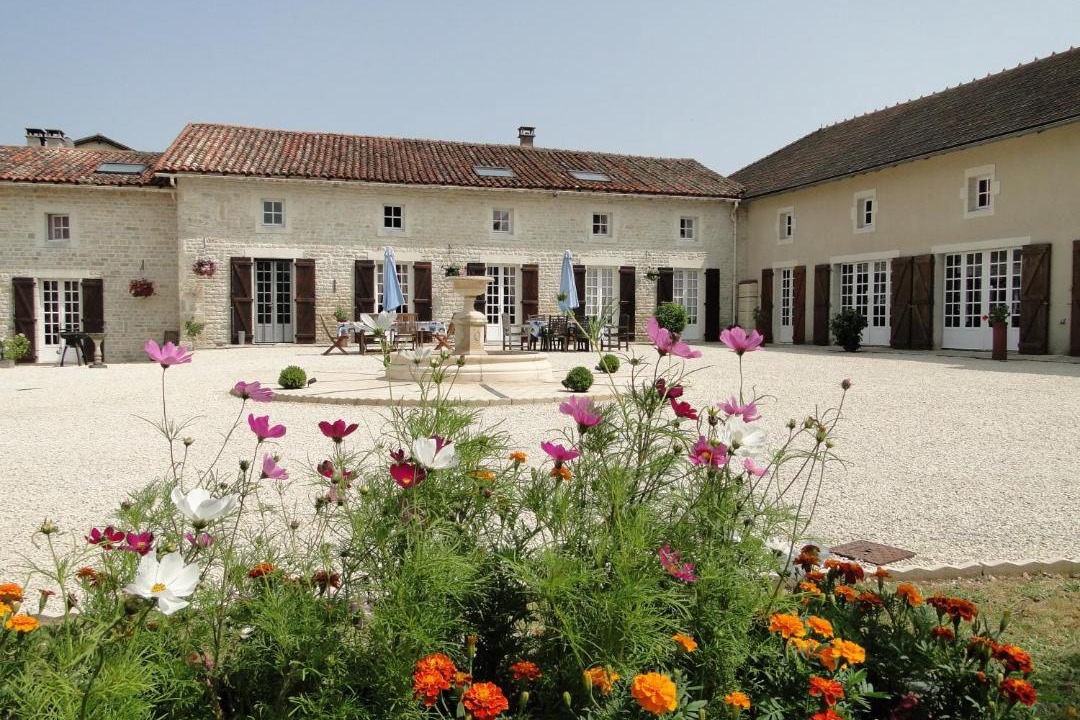 Photo of Others in Bouin