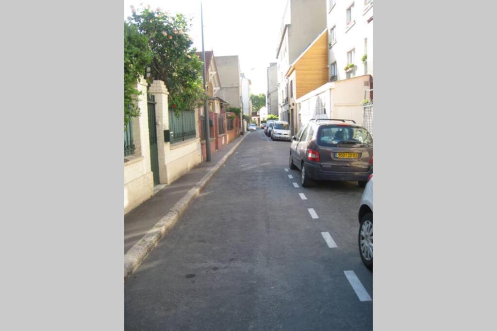 Photo of Others in Les Puces de Saint-Ouen