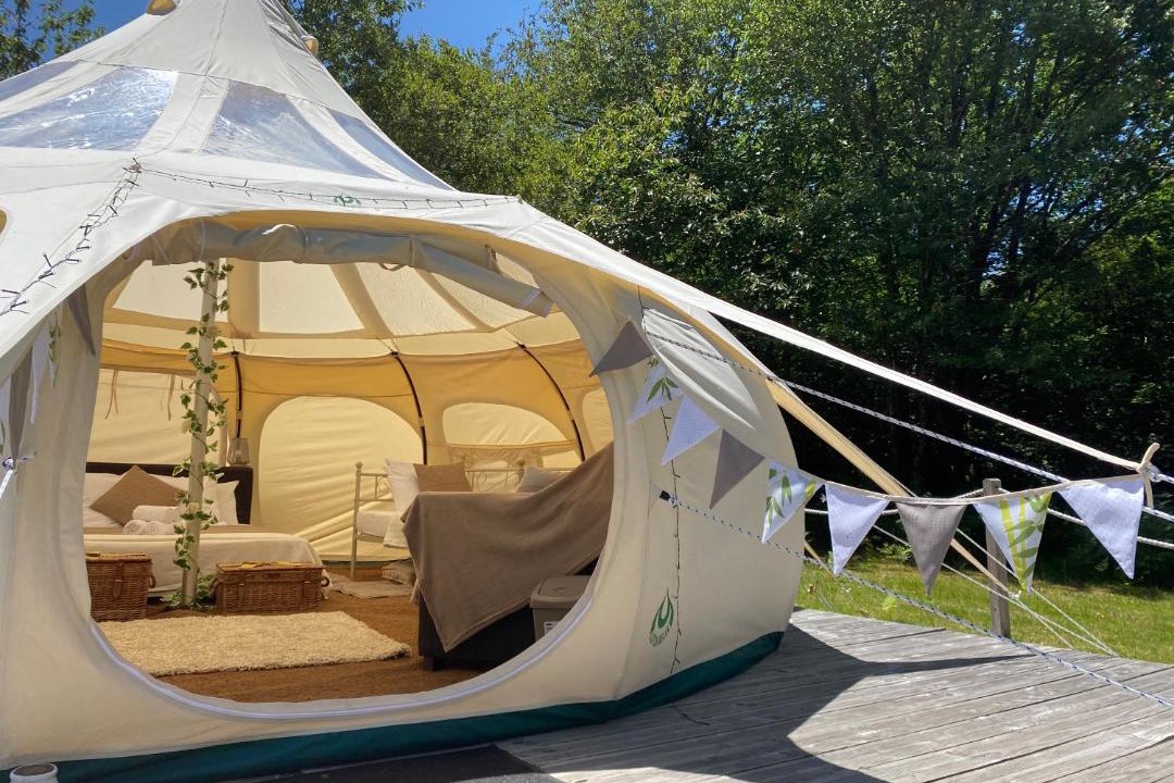 Photo of Others in Blond