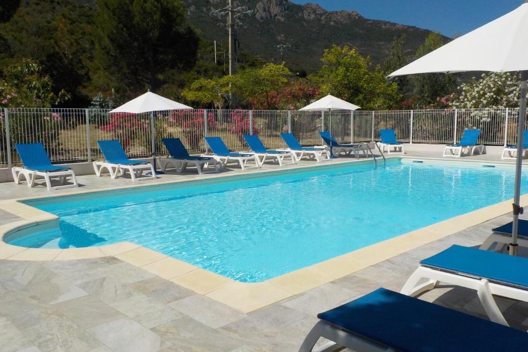 Photo of Others in Galeria