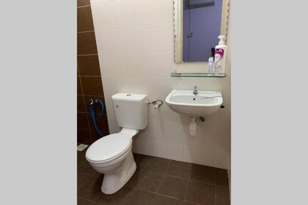 Photo of Bathroom in Durian Tunggal