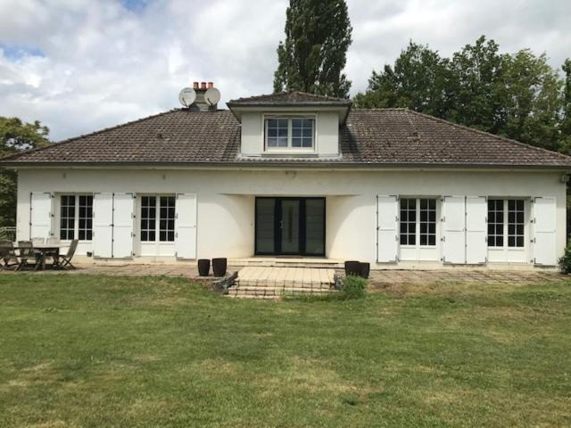 Photo of Buildings in Thierville-sur-Meuse