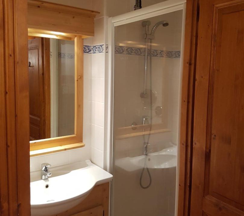 Photo of Bathroom in Oz-en-Oisans