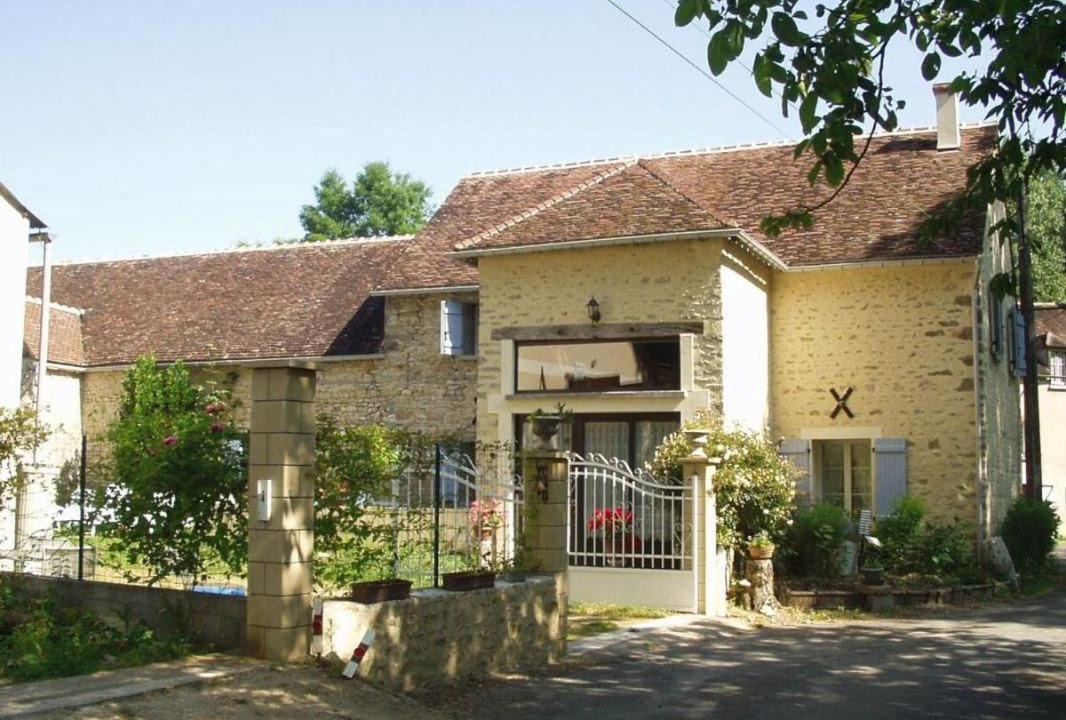 Photo of Buildings in Augerville-la-Riviere