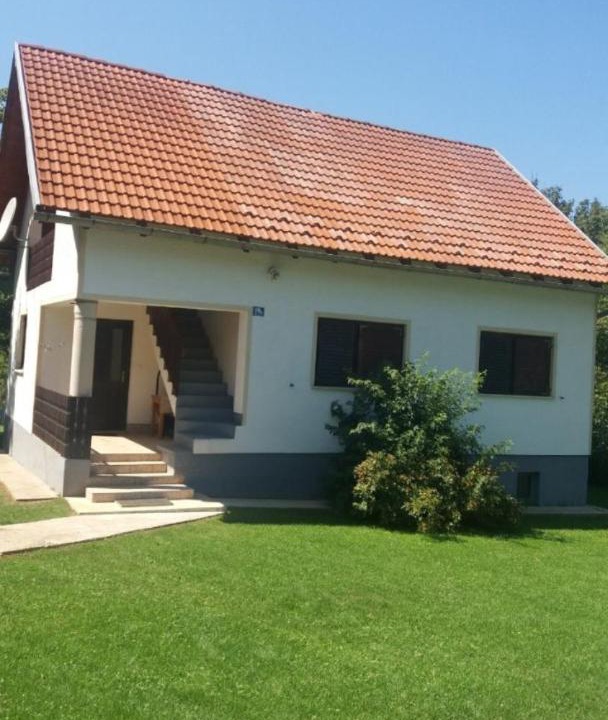 Photo of Buildings in Smoljanac
