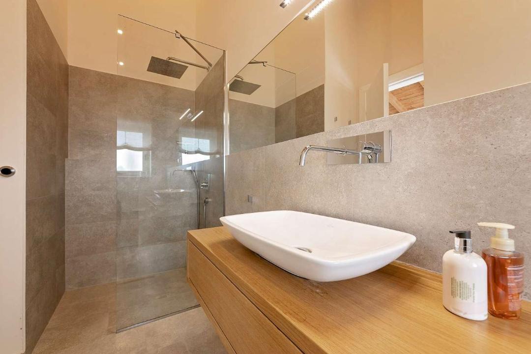 Photo of Bathroom in Frata