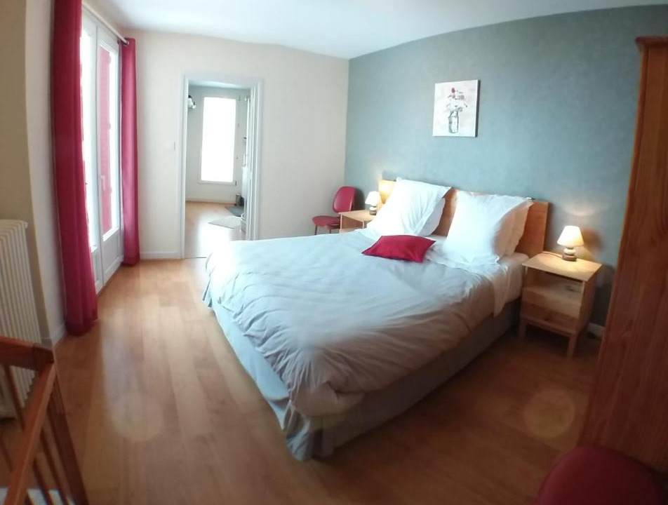 Photo of Bedroom in Orcival