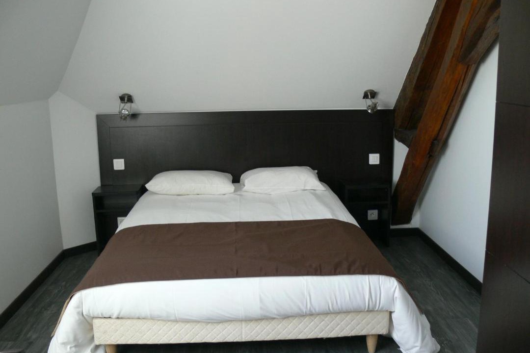 Photo of Bedroom in Saint-Julien-du-Sault
