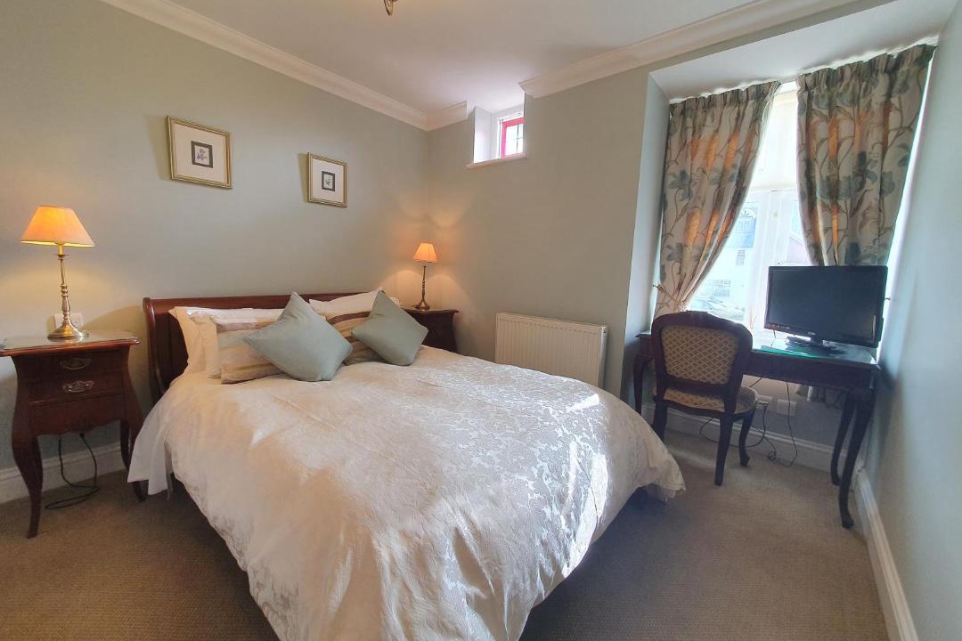 Photo of Bedroom in Long Ditton