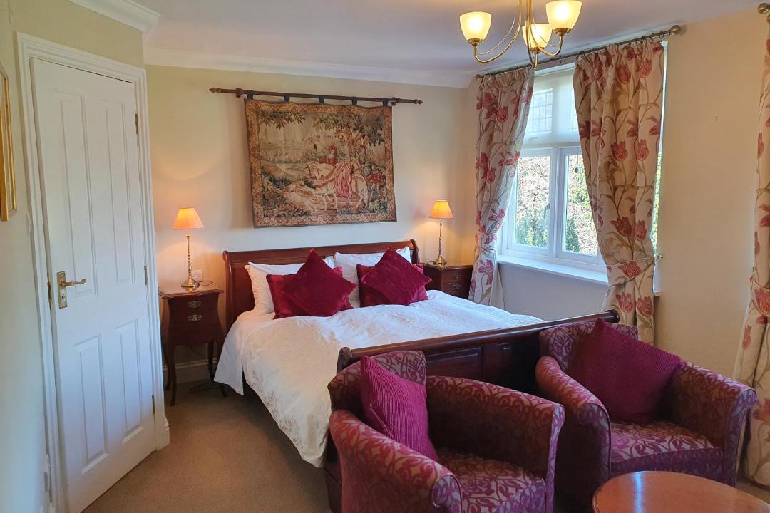 Photo of Others in Long Ditton