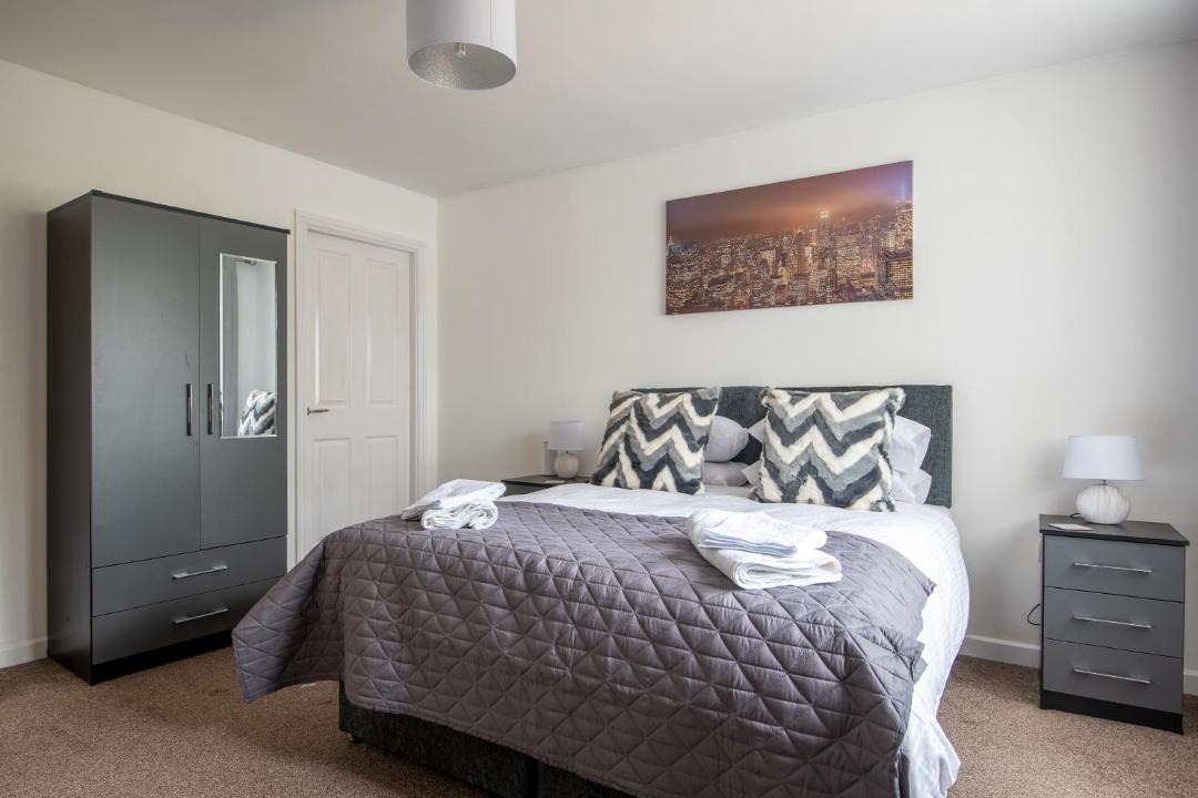 Photo of Others in Mansfield