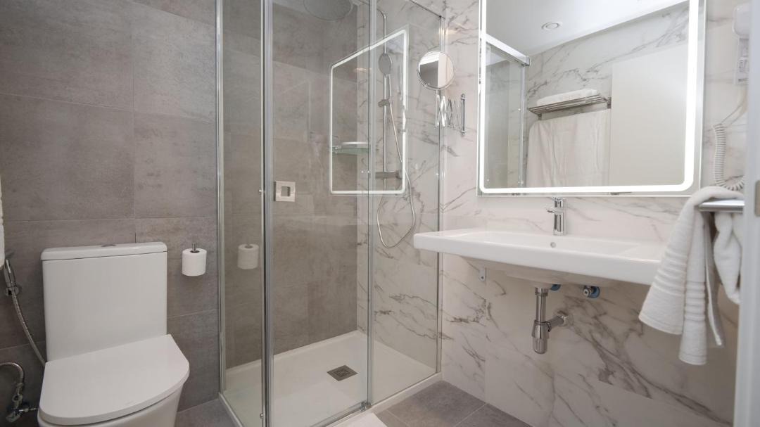 Photo of Bathroom in Pamplona City Centre