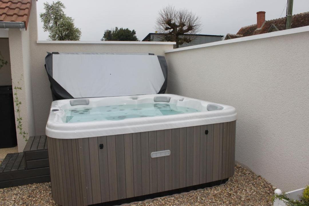 Photo of Bathroom in Seigy