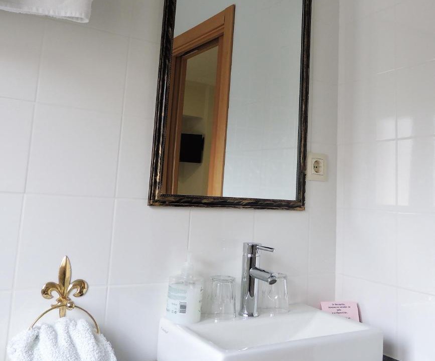 Photo of Bathroom in Angles