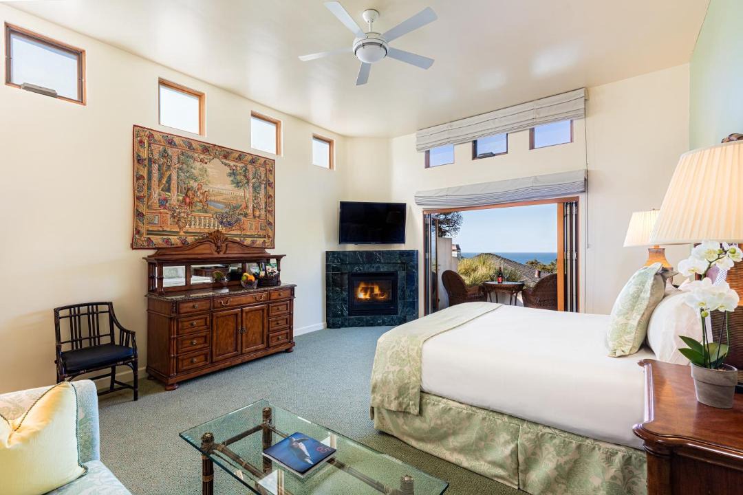 Photo of Bedroom in Northwest Carmel