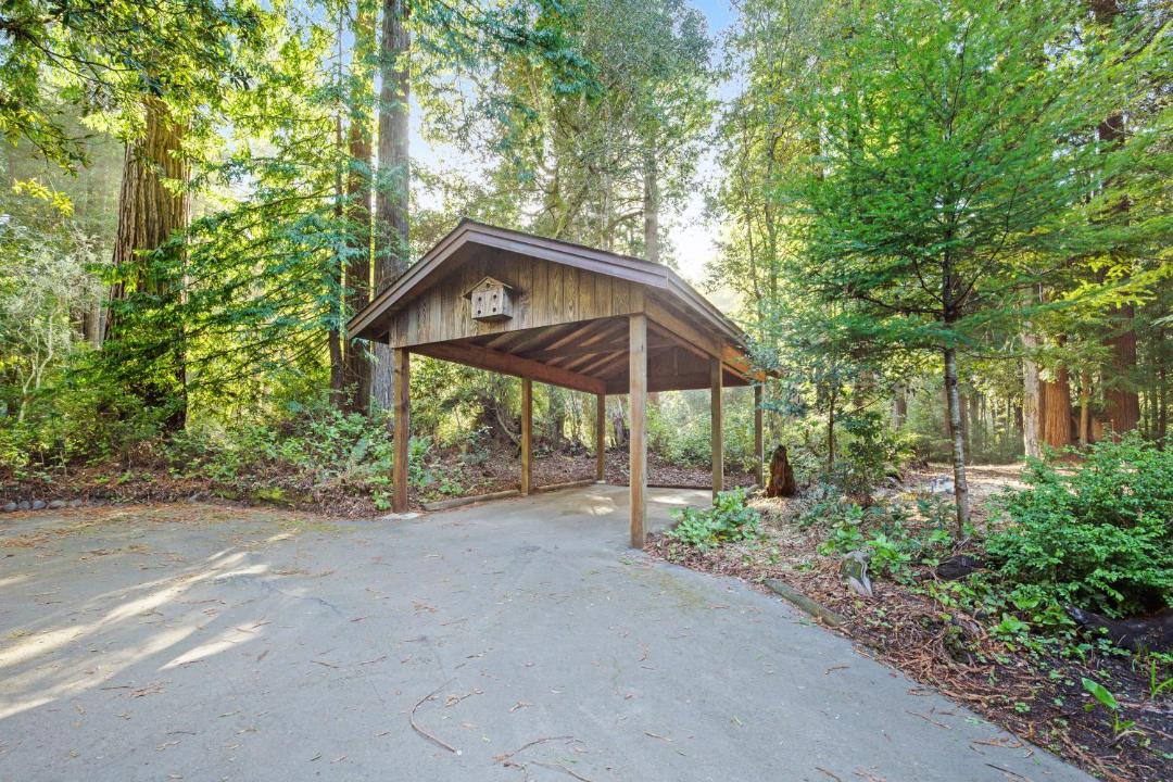 Photo of Buildings in Cleone