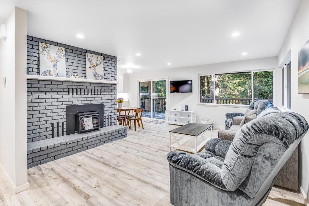 Photo of Others in Cleone