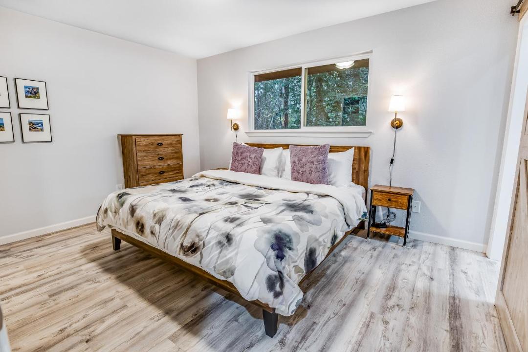 Photo of Others in Cleone