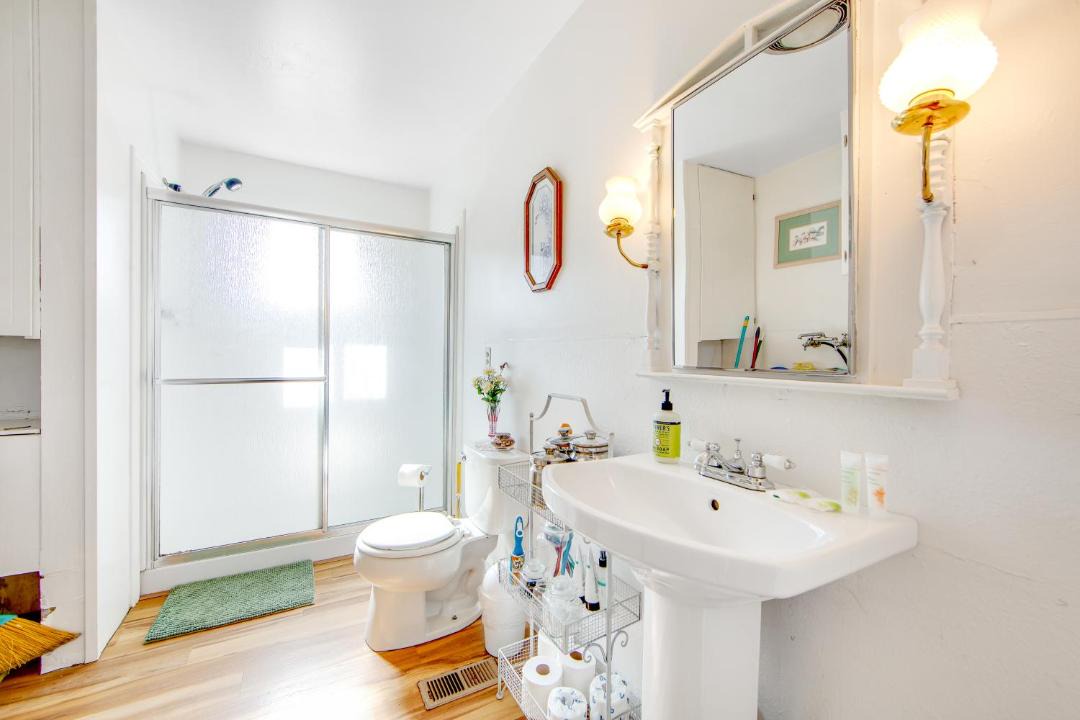 Photo of Others in Murphys