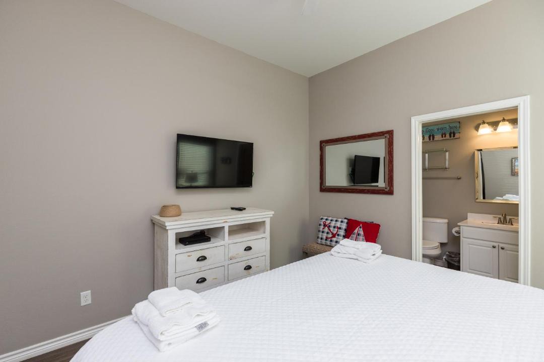 Photo of Bedroom in Corpus Christi