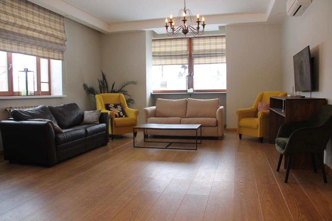 Photo of Livingroom in Yakhroma