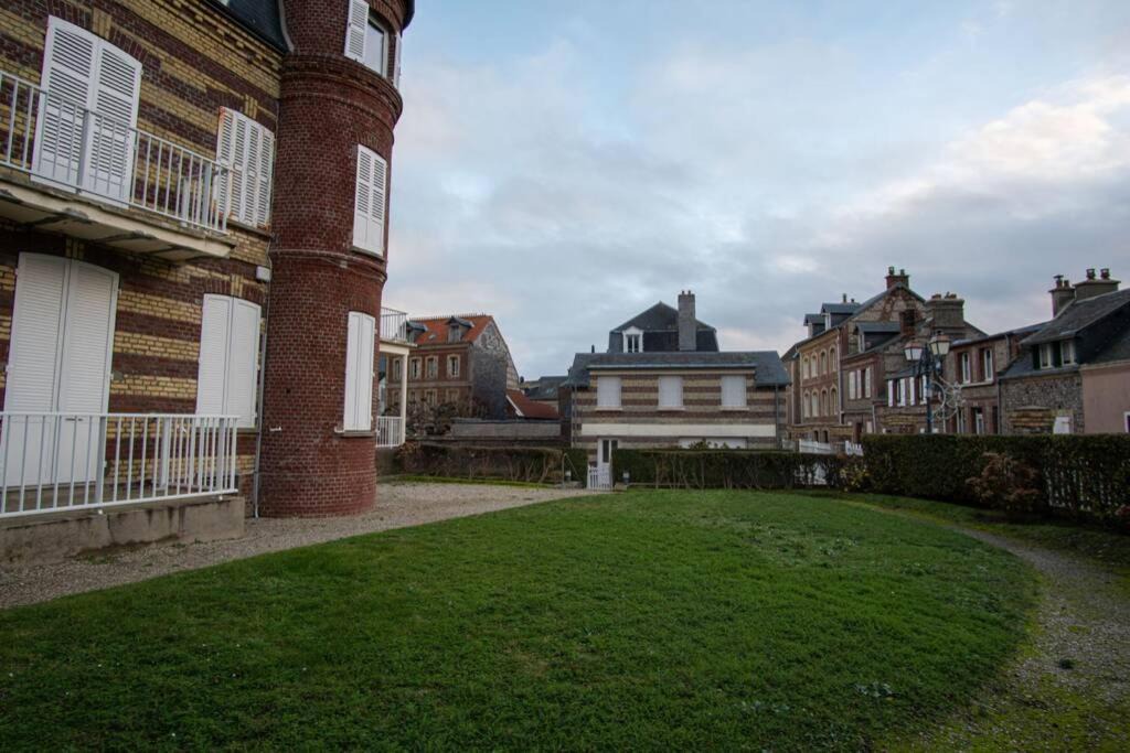 Photo of Buildings in Etretat