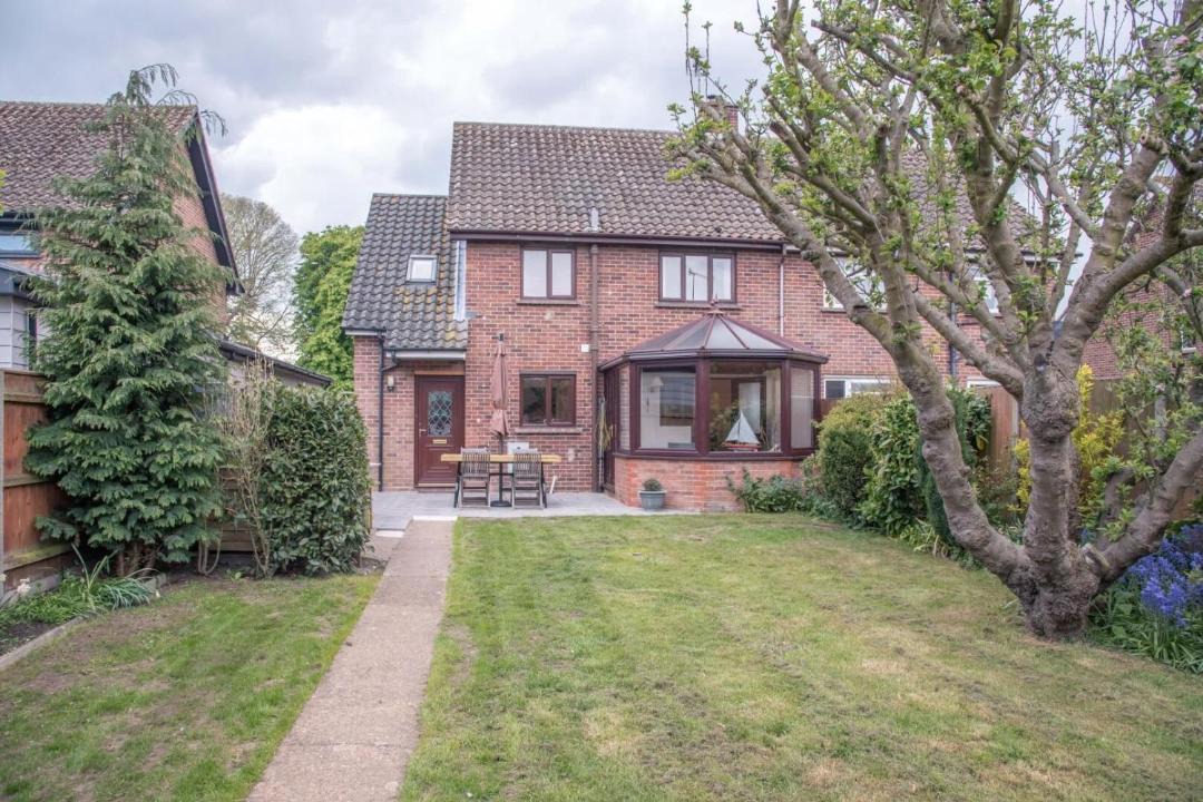 Photo of Buildings in Orford