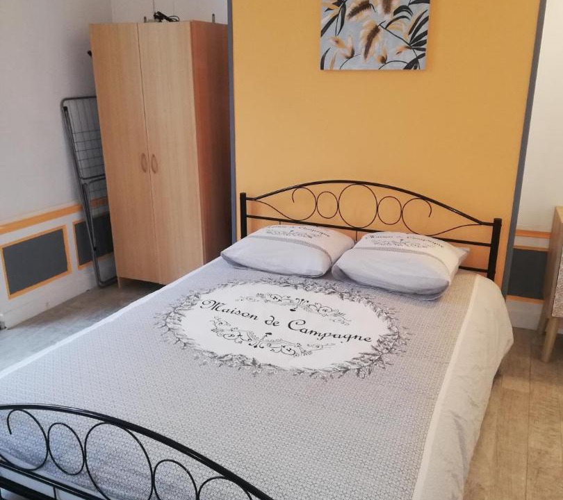 Photo of Bedroom in Laon