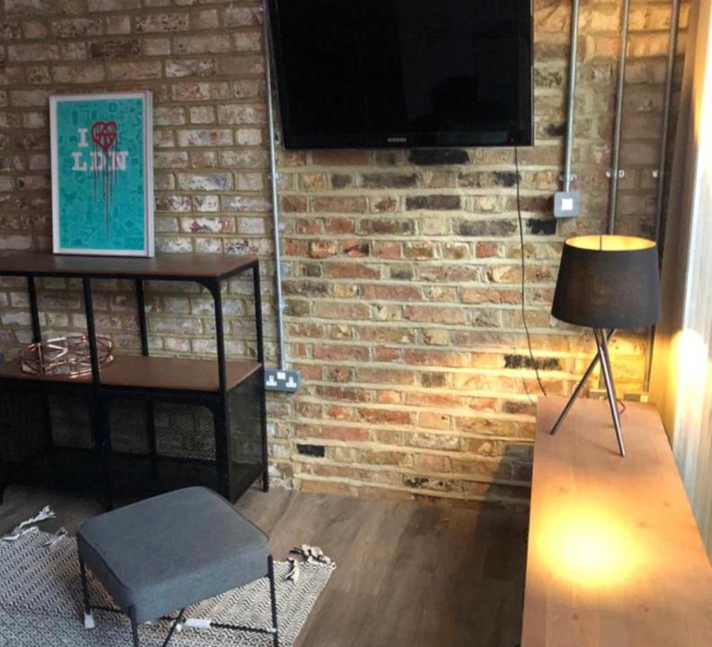 Photo of Livingroom in Bowes