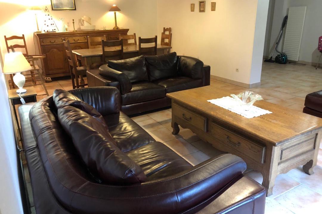 Photo of Livingroom in Louze