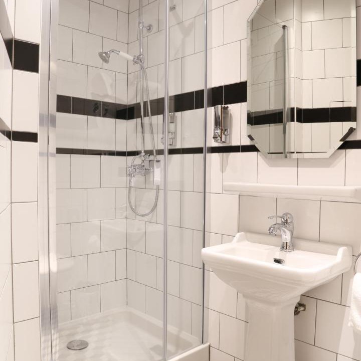 Photo of Bathroom in Val-de-Grace