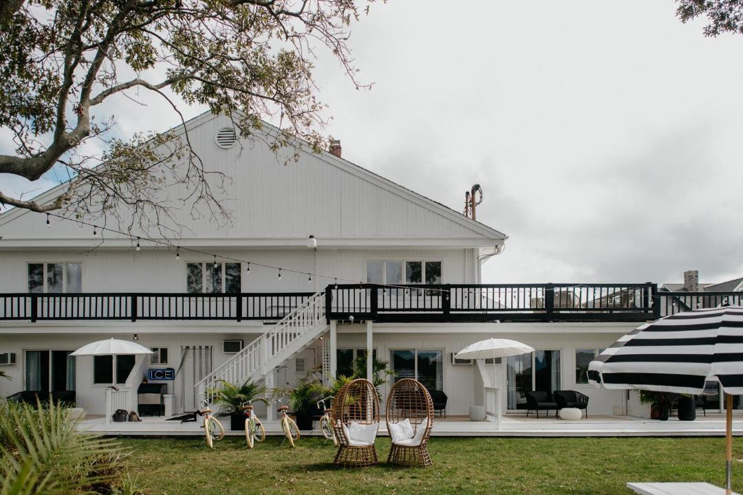 Photo of Others in Aquebogue