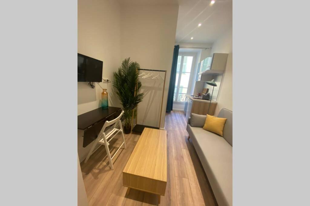 Photo of Others in Vernier