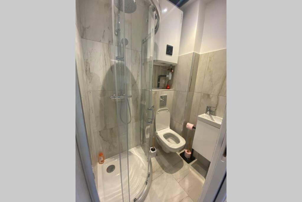 Photo of Bathroom in Vernier