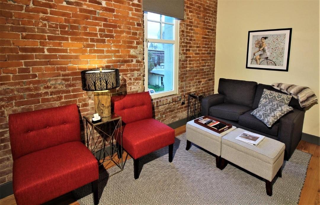 Photo of Livingroom in Amity