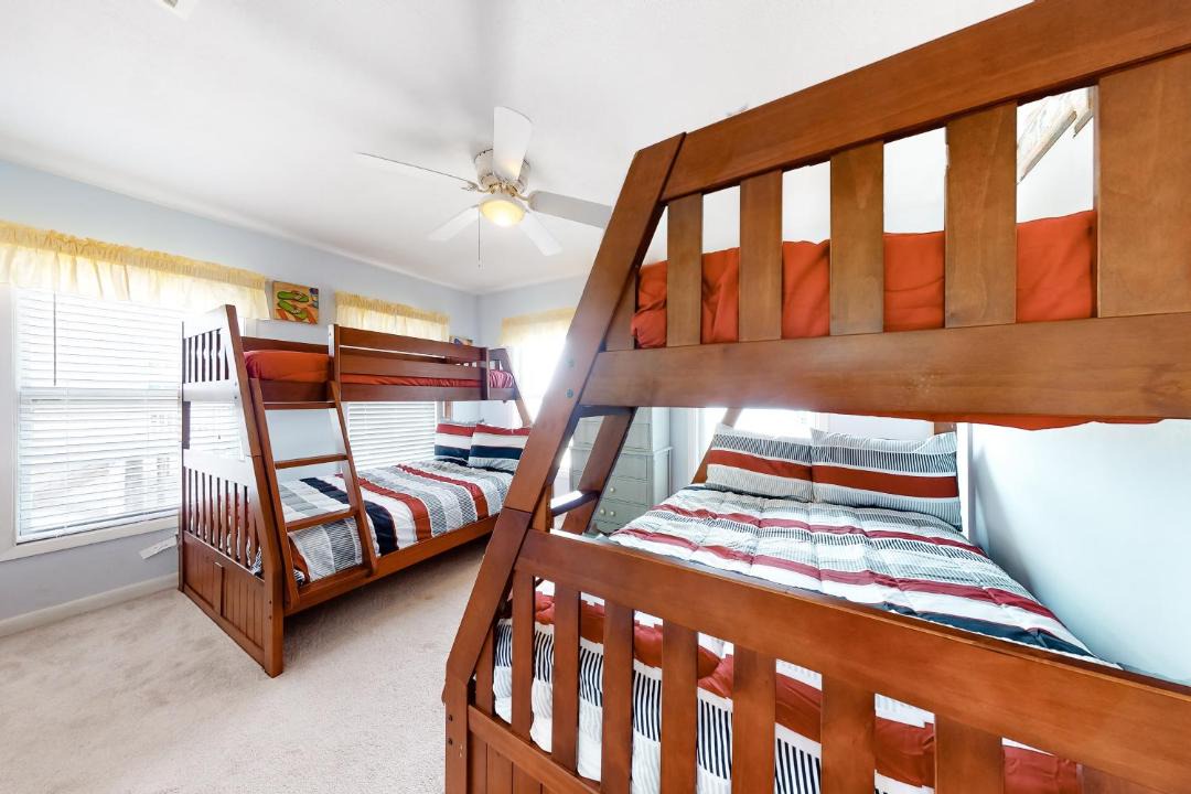 Photo of Bedroom in Gulf Shores