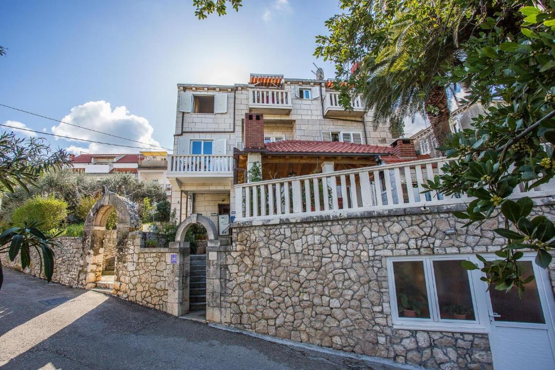 Photo of Buildings in Cove Tri Zala (Zrnovo)