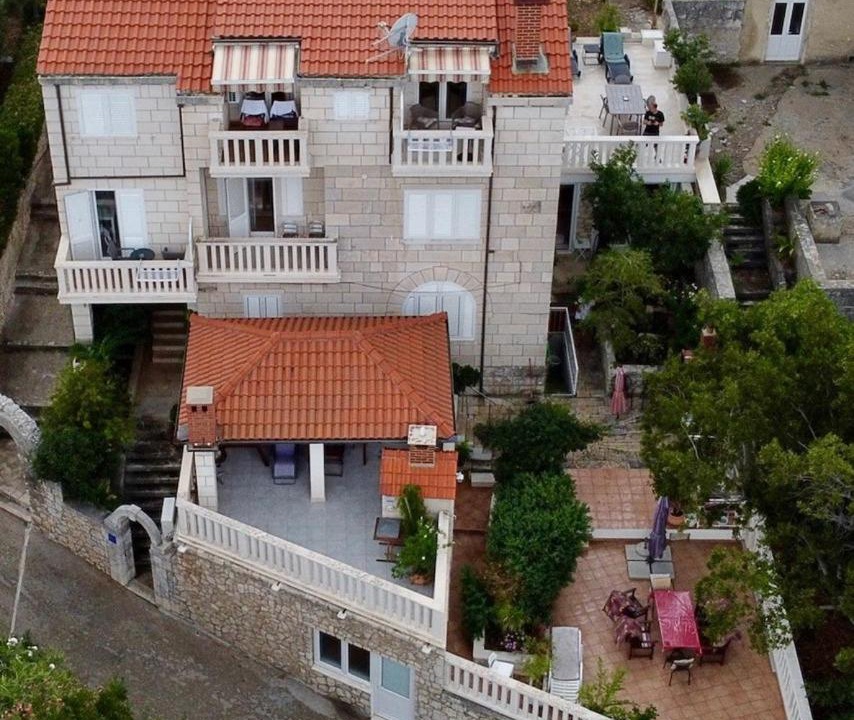Photo of Buildings in Cove Tri Zala (Zrnovo)
